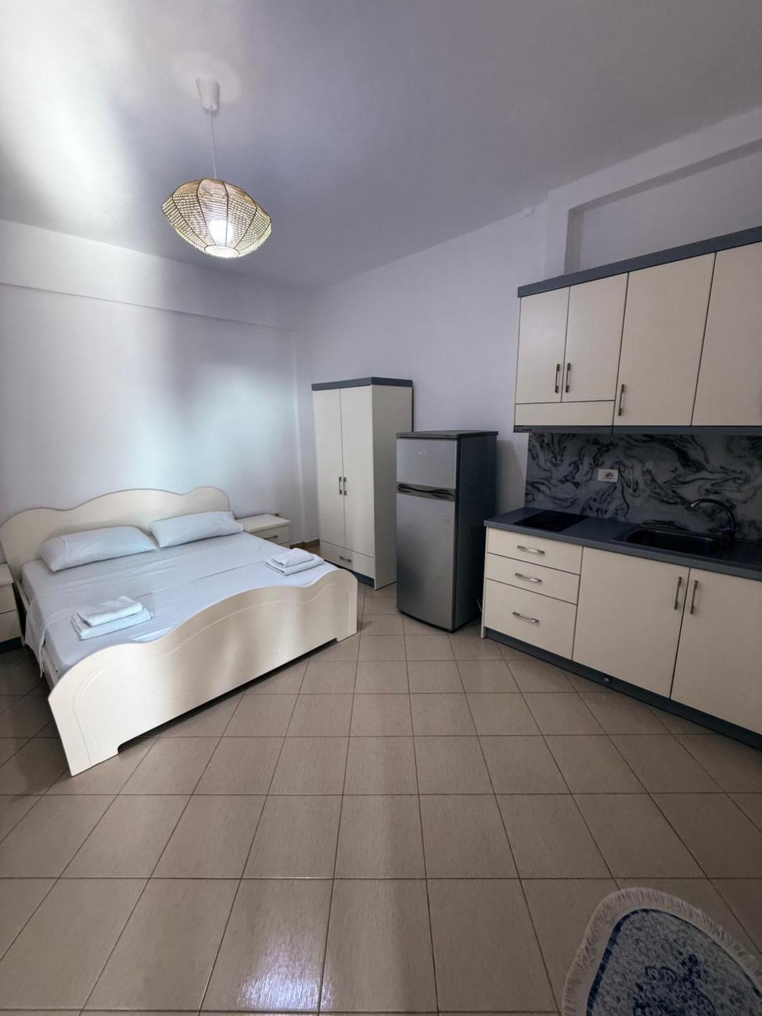 Amar Apartments Sarandë Exterior foto